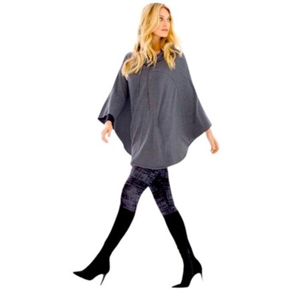NWT Soma Divine Terry Hooded Poncho Heather Quartz Gray Size Small/Medium - Picture 1 of 7